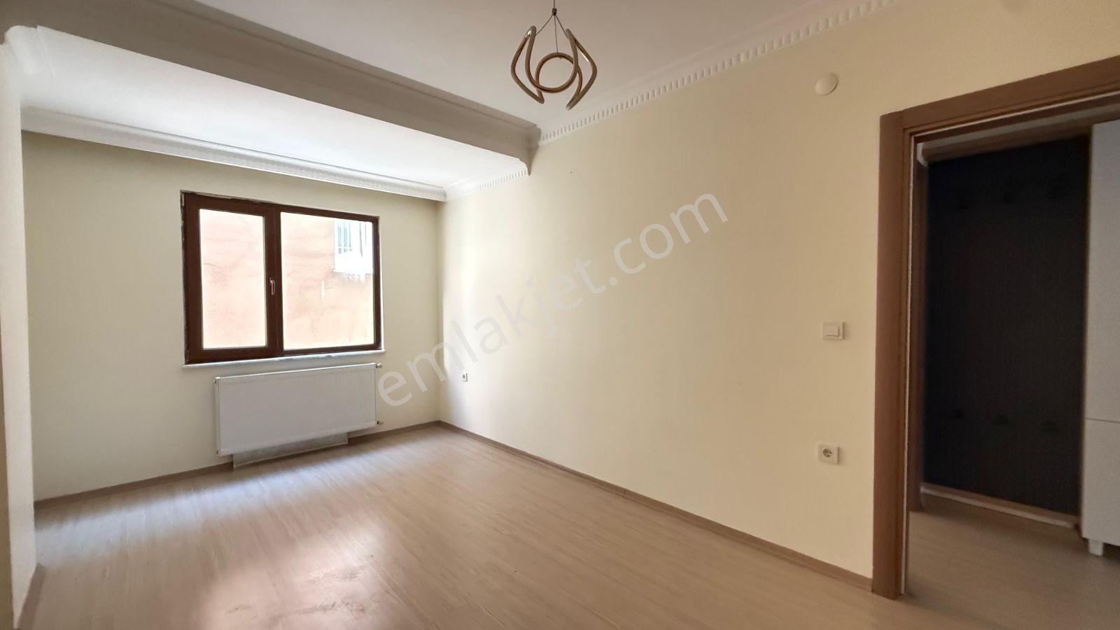 Bülent Yılmaz Emlaktan Gazi Mah Balkonlu Satılık Daire 2+1 2.kat - Görsel 18