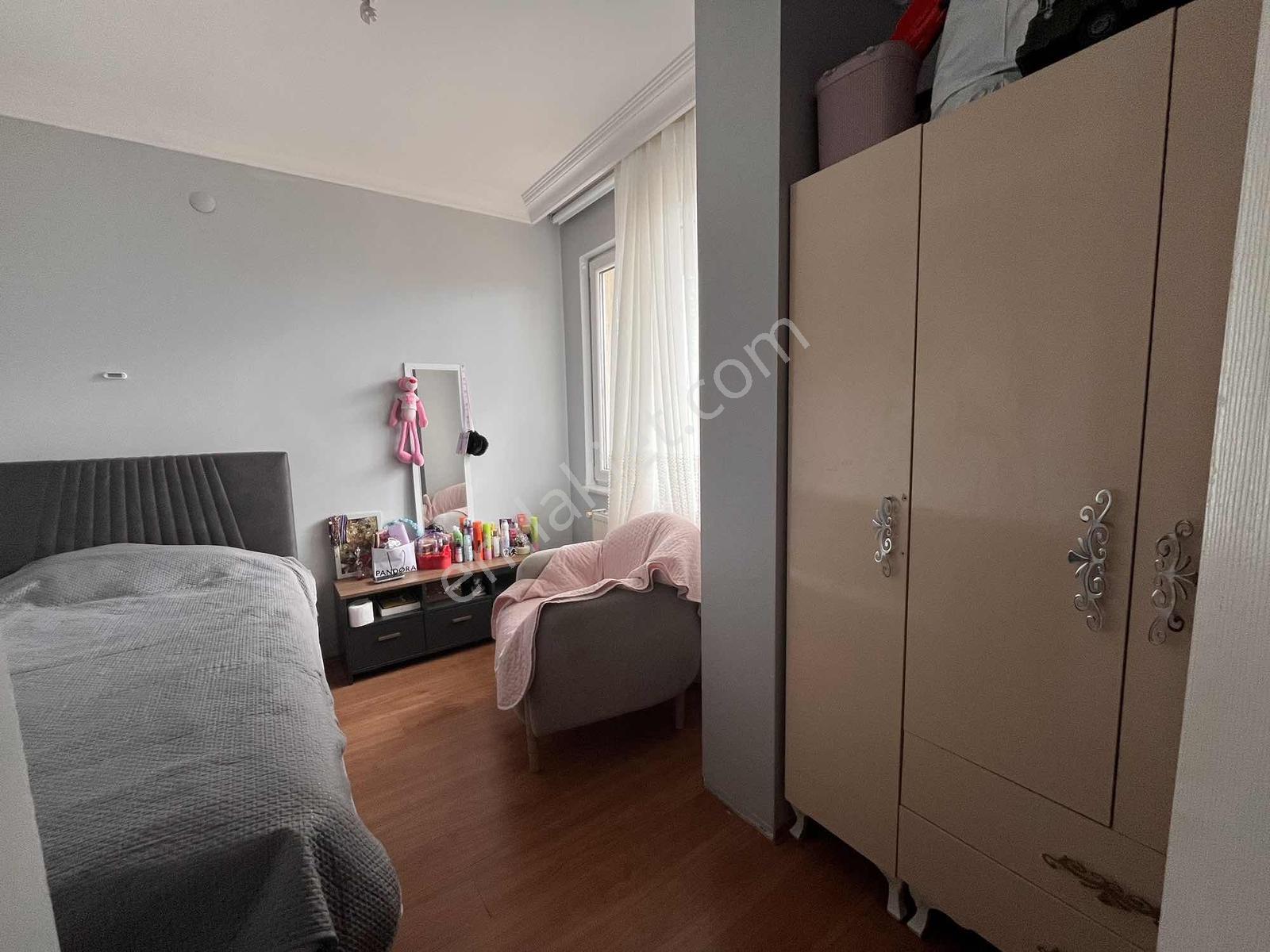 Tuzla Orta Mahalle Ara Kat 2 + 1 Önü Açık Ferah Satılık Daıre - Görsel 12