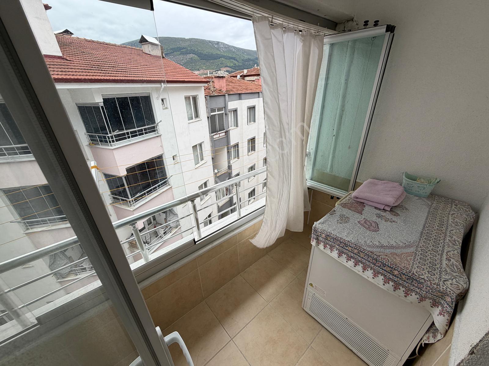 Hızırpaşa Mahallesi Satılık 2+1 Büyük Daire - Ebeveyn Banyolu - Görsel 9