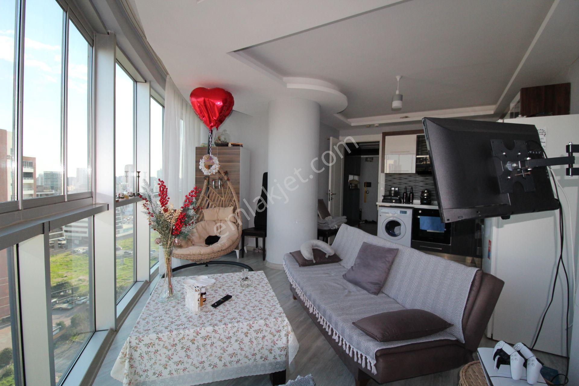 Aslan'dan 34.cadde De Geniş Peyzajlı Full Eşyalı Kiralık 1+1 - Görsel 4