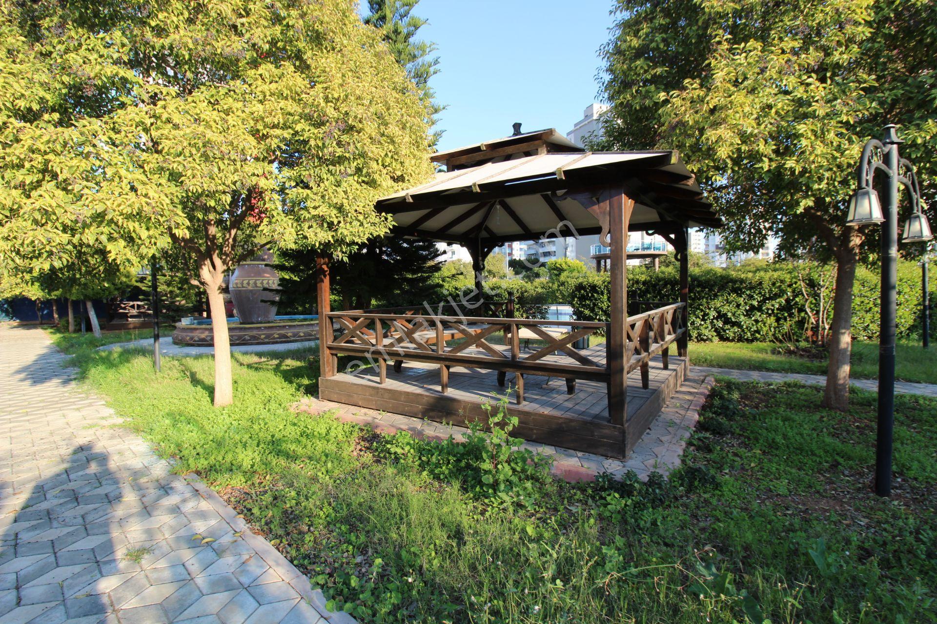 Aslan'dan 34.cadde De Geniş Peyzajlı Full Eşyalı Kiralık 1+1 - Görsel 32