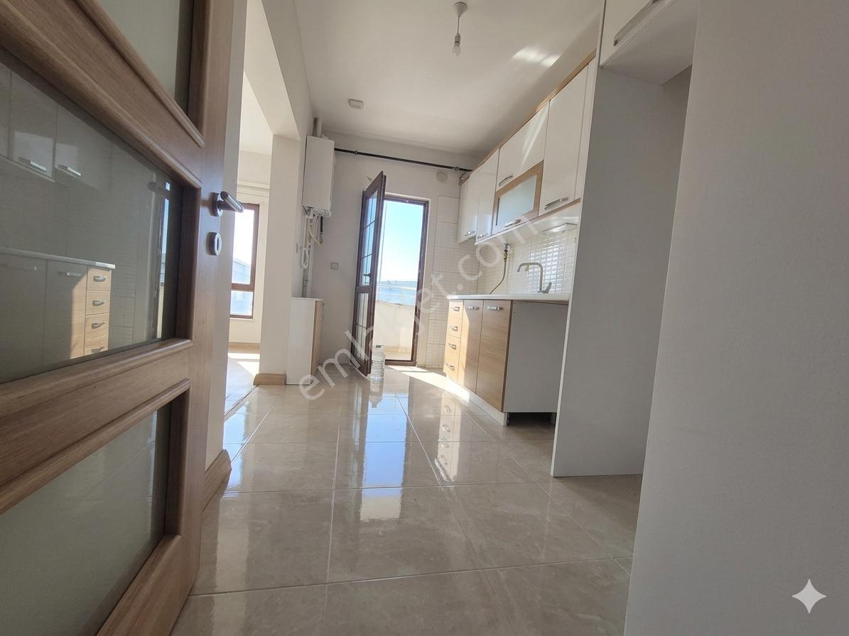Hak Emlaktan Gümüşova Toki Konutları Satılık 2+1 Bakımlı Daire - Görsel 3