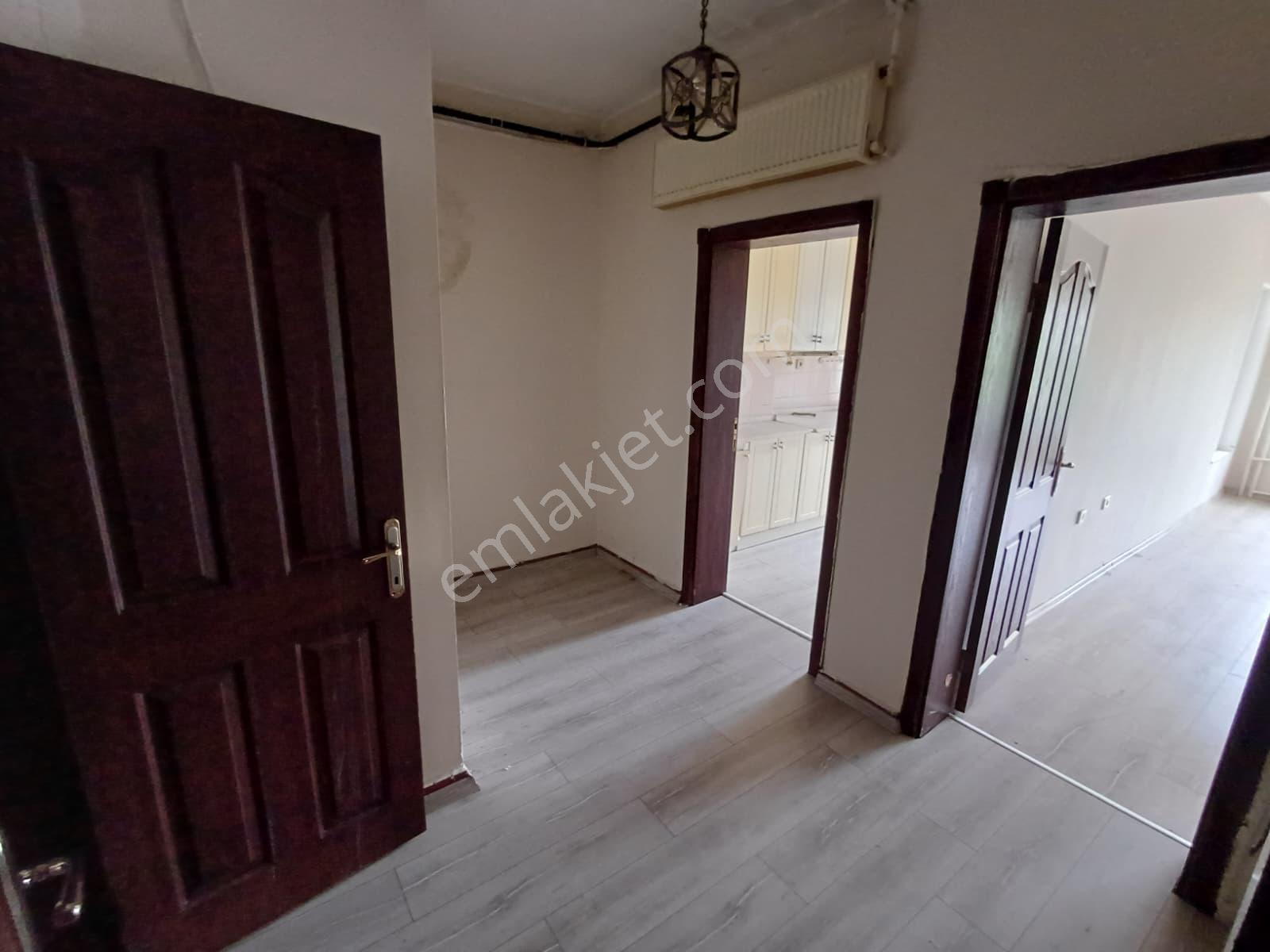 Aşağı Ayrancı Kıbrıs Sokakta Açık Otoparklı Katta Manzaralı 3+1 Satılık Daire - Görsel 11
