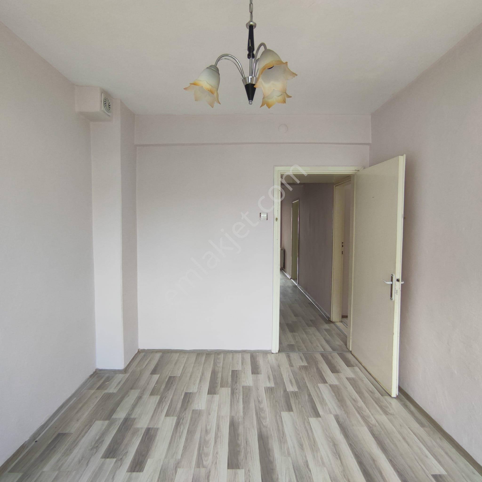 Elfi Den Gümüşçeşme Mahallesi Kiralık 2+1 Daire - Görsel 3