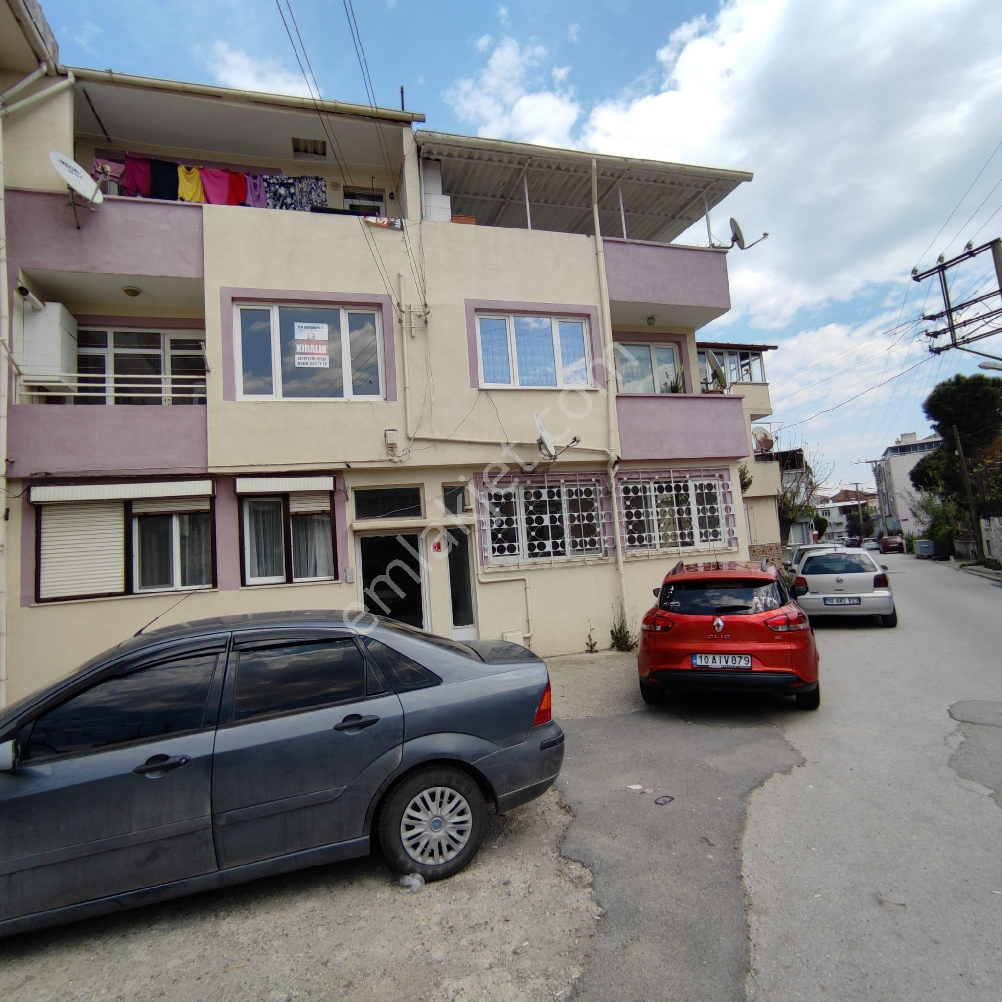 Elfi Den Gümüşçeşme Mahallesi Kiralık 2+1 Daire - Görsel 16