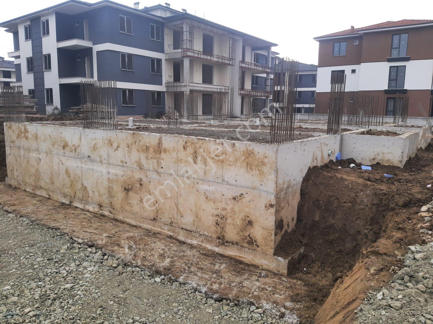 Cumhuriyet Mahallesinde Satılık 2+1 Daireler - Görsel 6