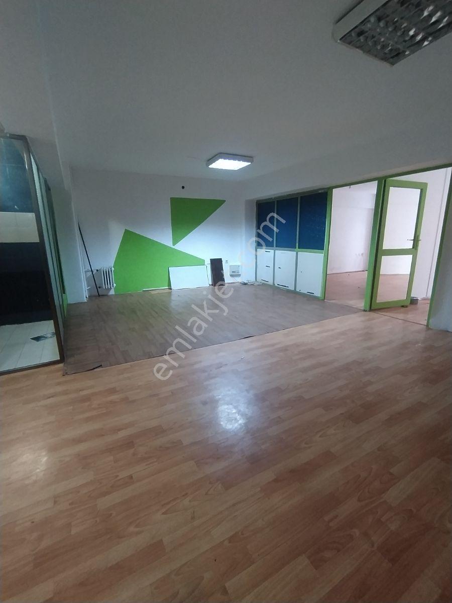 Ahşena Gayrimenkul'den Bursa Merkezde 2+1 Kiralık Büro&ofis - Görsel 25