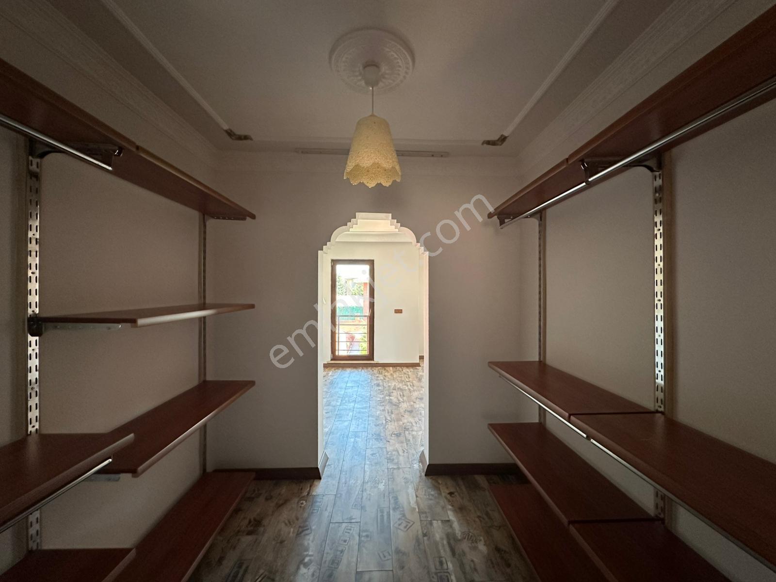 Lara Teras'ta Kiralık Eşyalı 4+2 Villa - Görsel 20