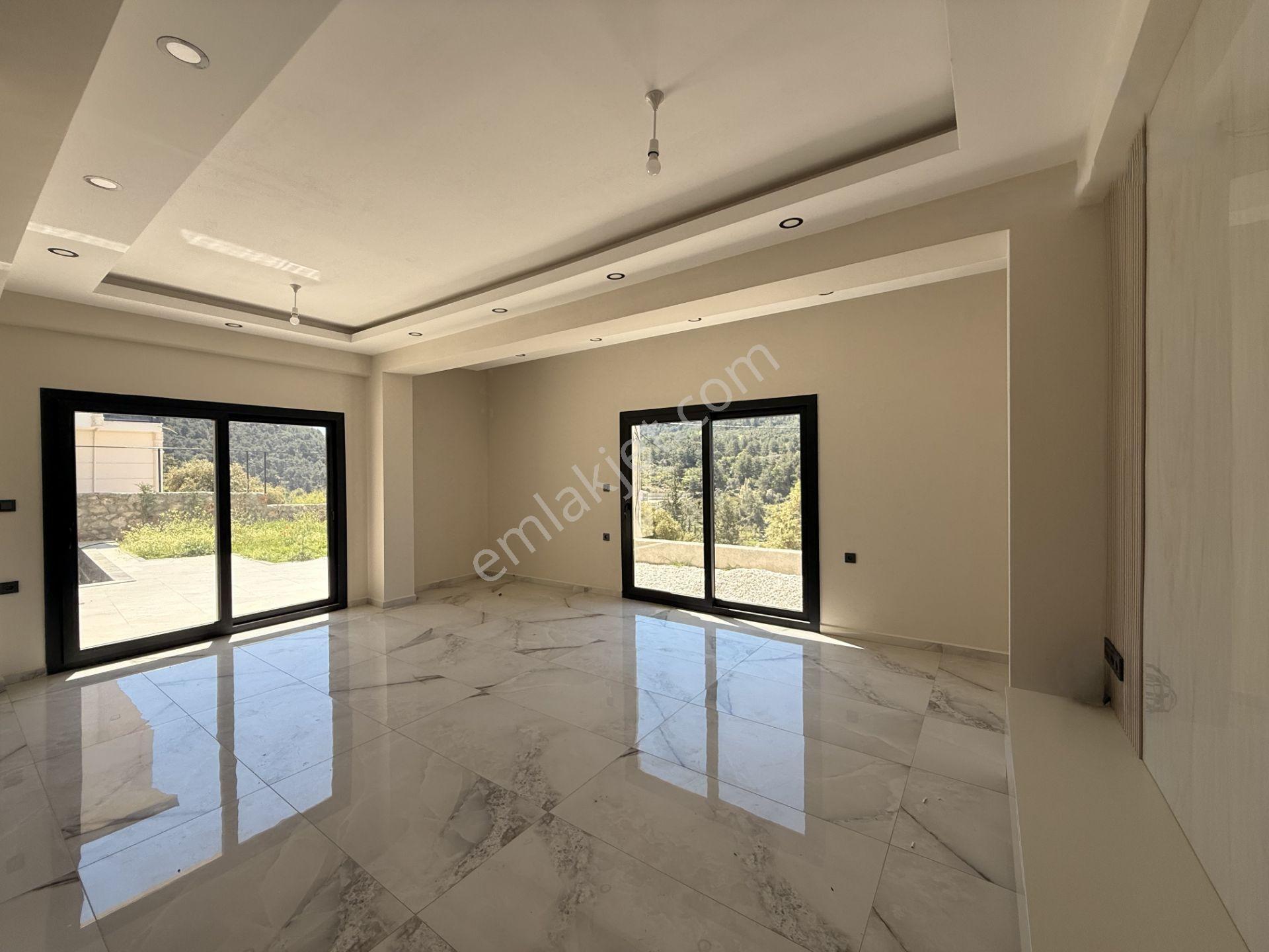 Goldhouse Dan Satılık Villa Yeşilüzümlü De Manzaralı Lüks 3+1 - Görsel 6