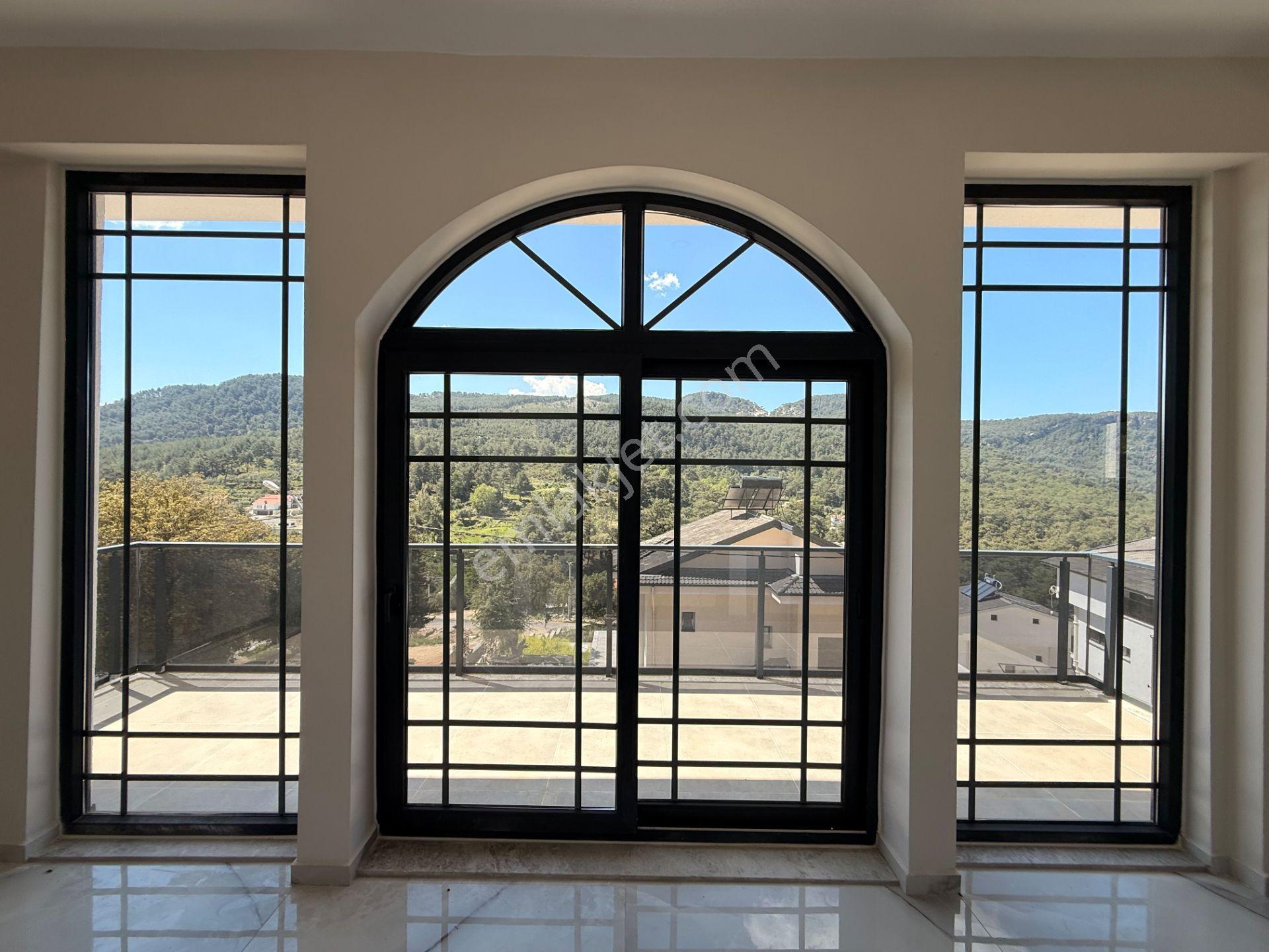 Goldhouse Dan Satılık Villa Yeşilüzümlü De Manzaralı Lüks 3+1 - Görsel 13