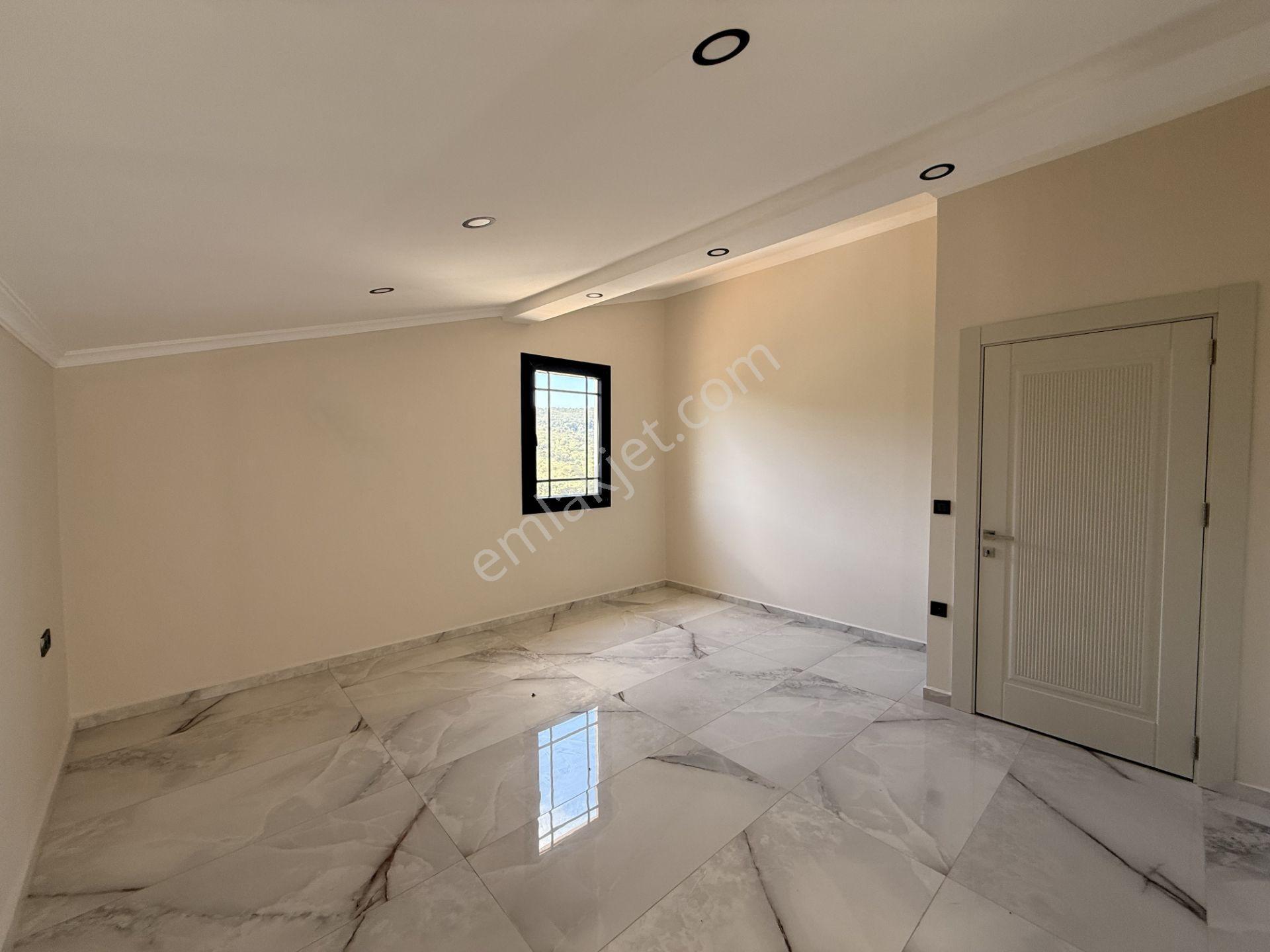 Goldhouse Dan Satılık Villa Yeşilüzümlü De Manzaralı Lüks 3+1 - Görsel 25