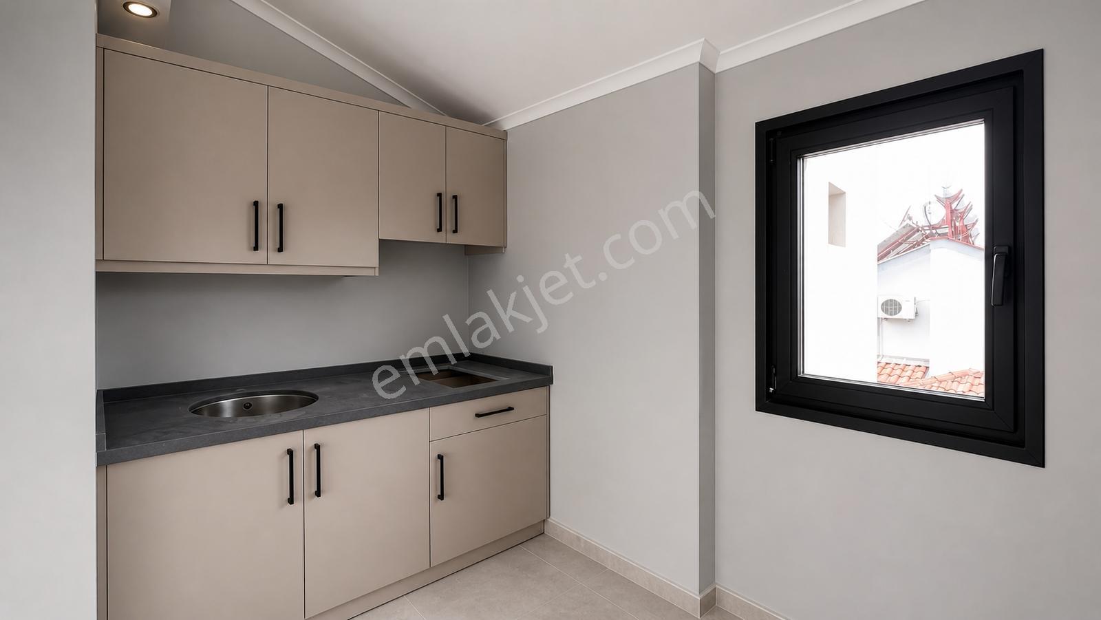 Babataşı Mah. Girne Koleji Karşısı Kiralık 2+1 Dubleks Ofis - Görsel 18