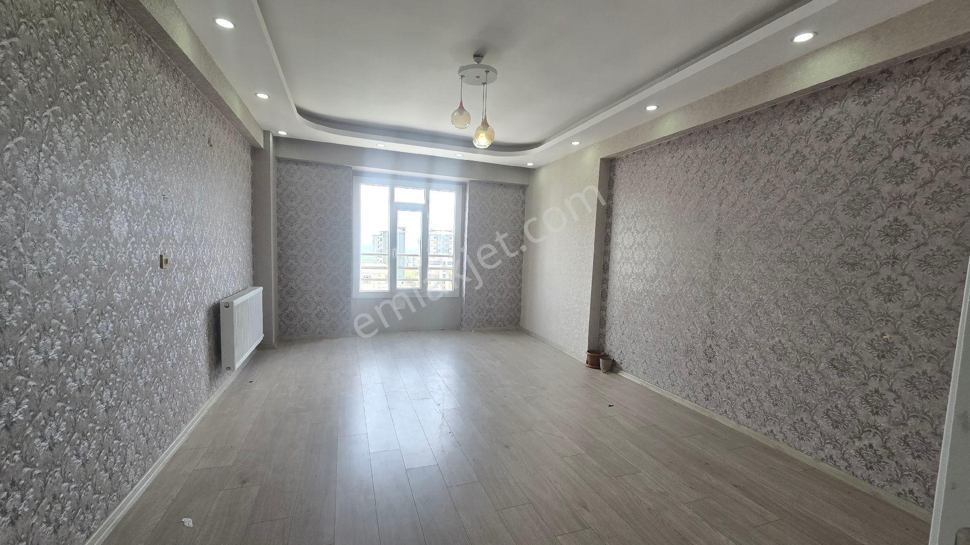 Acil Satılık 3+1 Son Kat