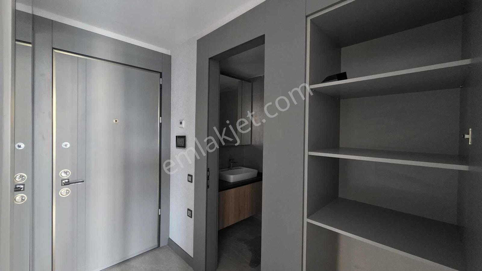 İpektaş Cadde/sitesinde İskanlı/oturuma Hazır/katta/satılık/1+1 - Görsel 19