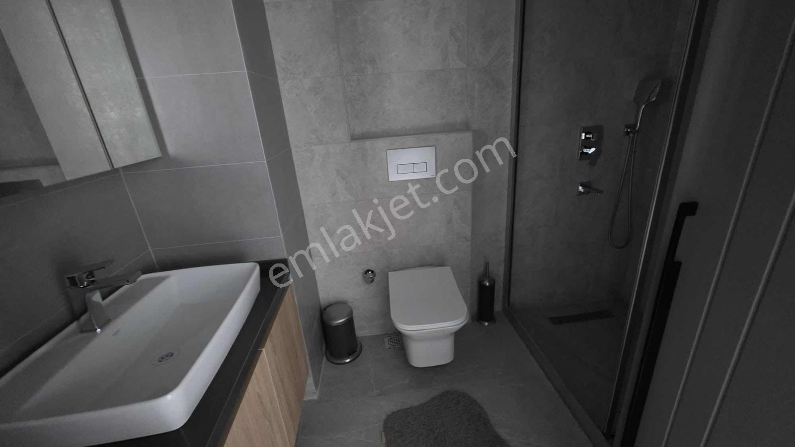 İpektaş Cadde/sitesinde İskanlı/oturuma Hazır/katta/satılık/1+1 - Görsel 3