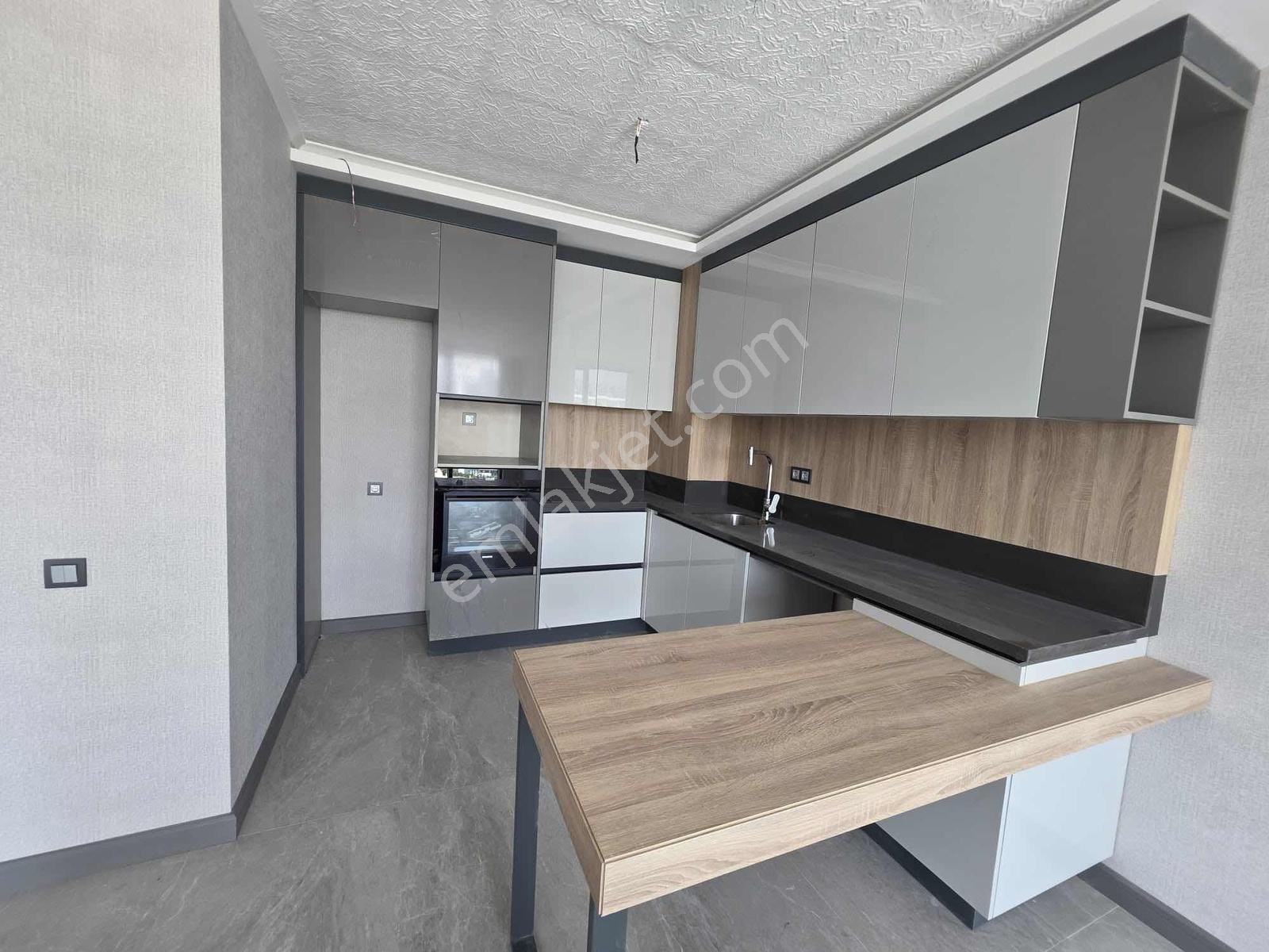 İpektaş Cadde/sitesinde İskanlı/oturuma Hazır/katta/satılık/1+1 - Görsel 10