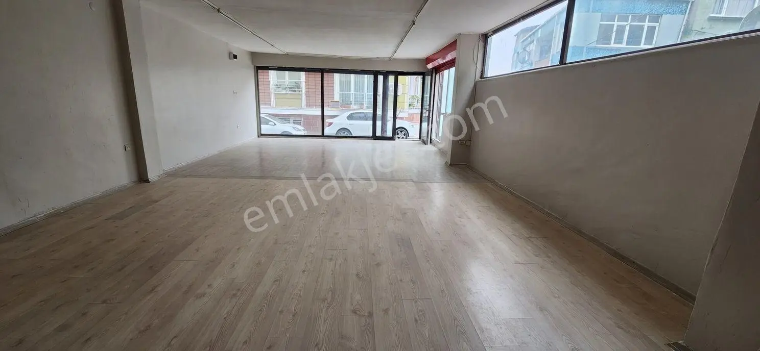Beyoğlu Sütlüce'de Metrobüse Yakın Sahibinden Kiralık Dükkan - Görsel 2