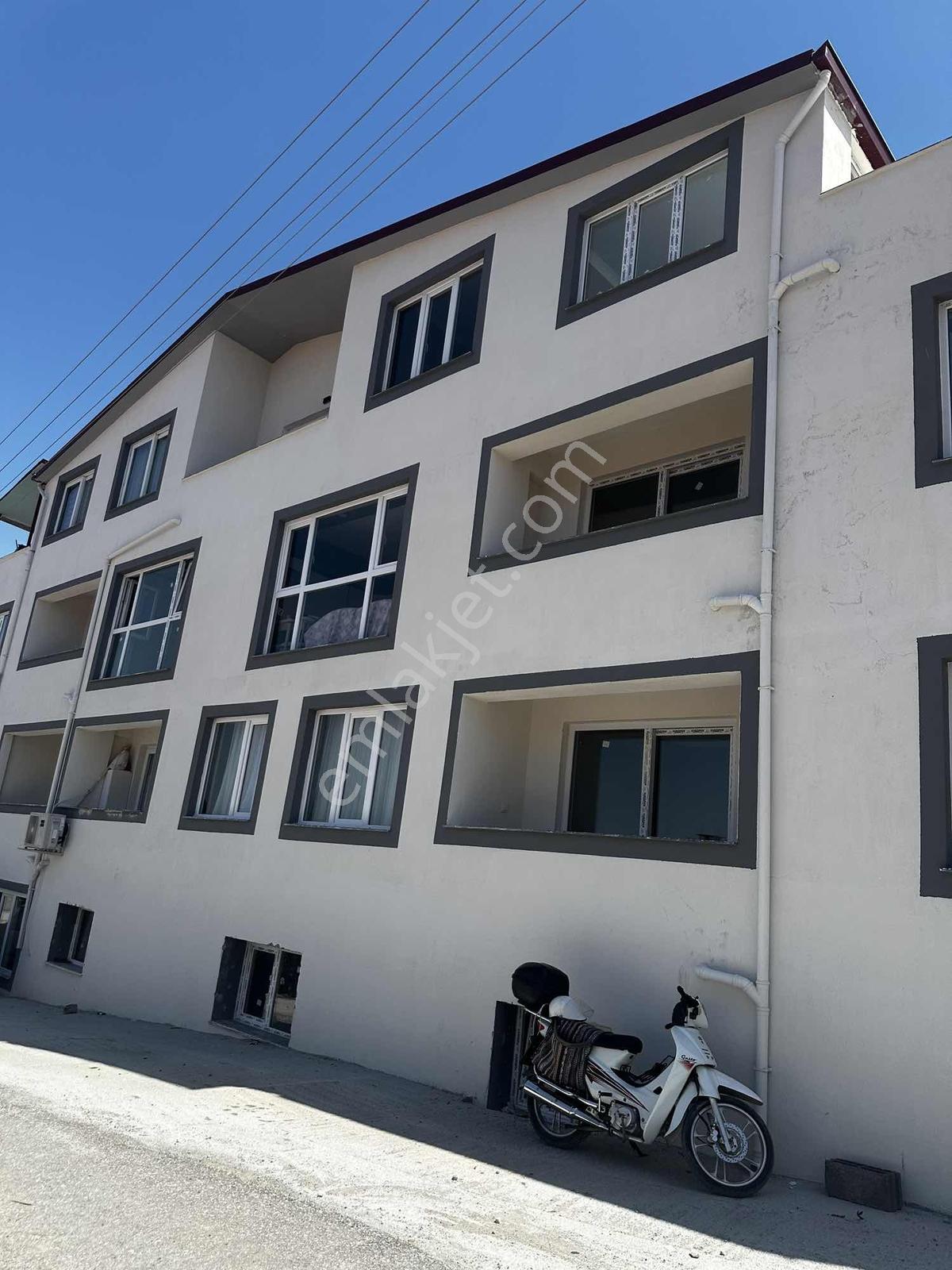 İzmir Dikili'de Full Deniz Manzaralı Doğalgazlı 2+1 Dublex