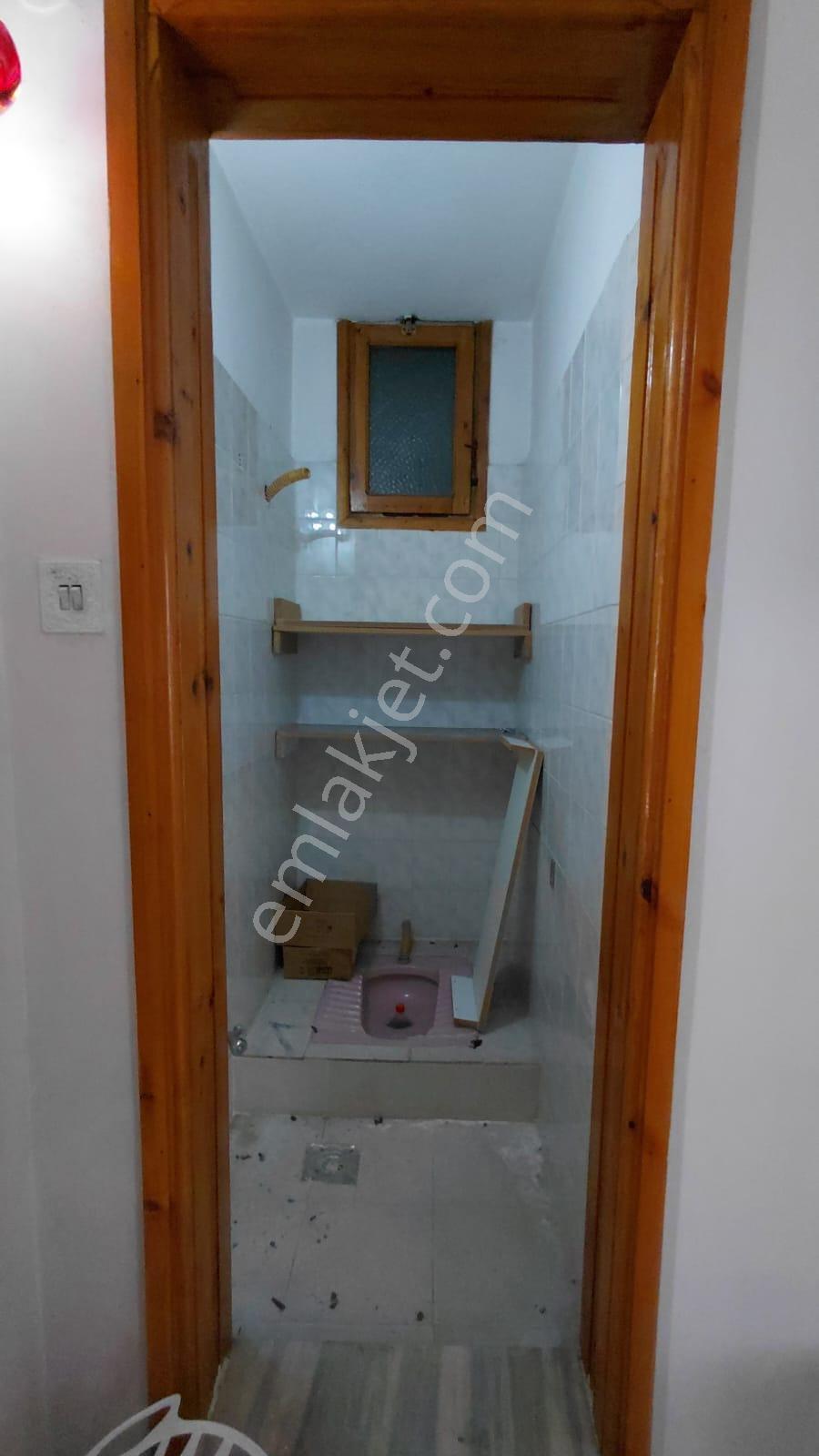Bornova İnönü Mahallesinde 3+1 Kiralık Daire - Görsel 23