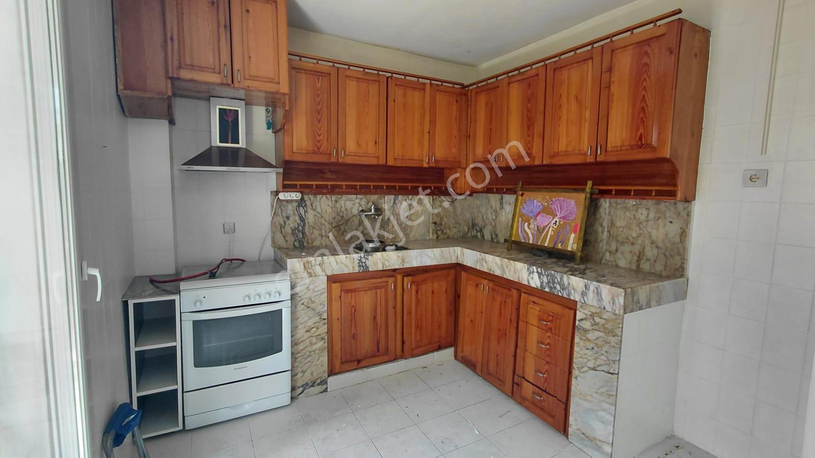 Bornova İnönü Mahallesinde 3+1 Kiralık Daire - Görsel 7