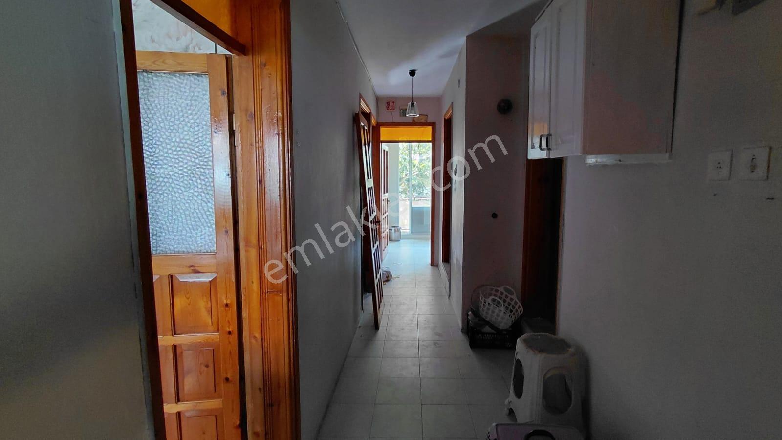 Bornova İnönü Mahallesinde 3+1 Kiralık Daire - Görsel 27