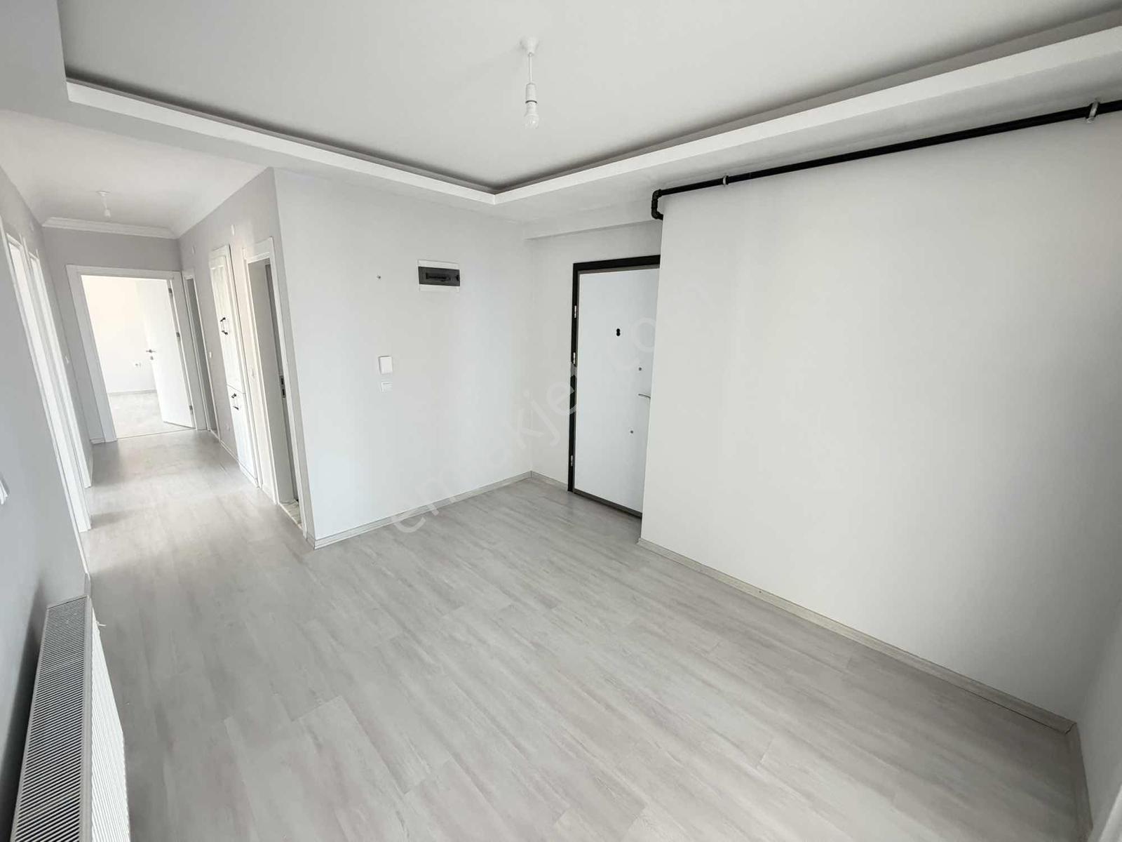 Yalıncak Yalıkent Sitesi 3+1 Kiralık Daire - Görsel 12