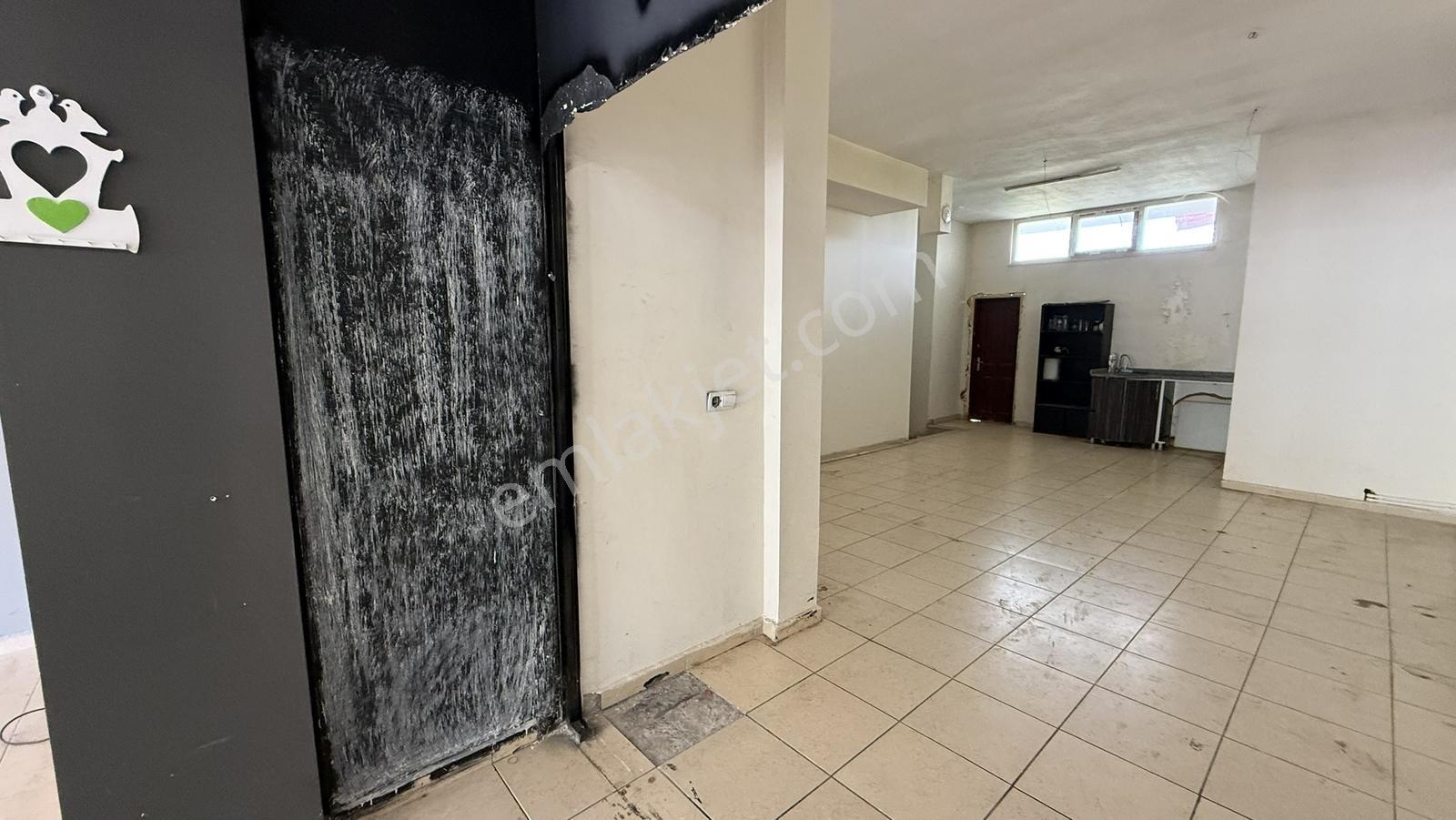 Arif Emlaktan Kiralık Doğalgazlı Ana Cadde Üstü Dükkan - Görsel 7