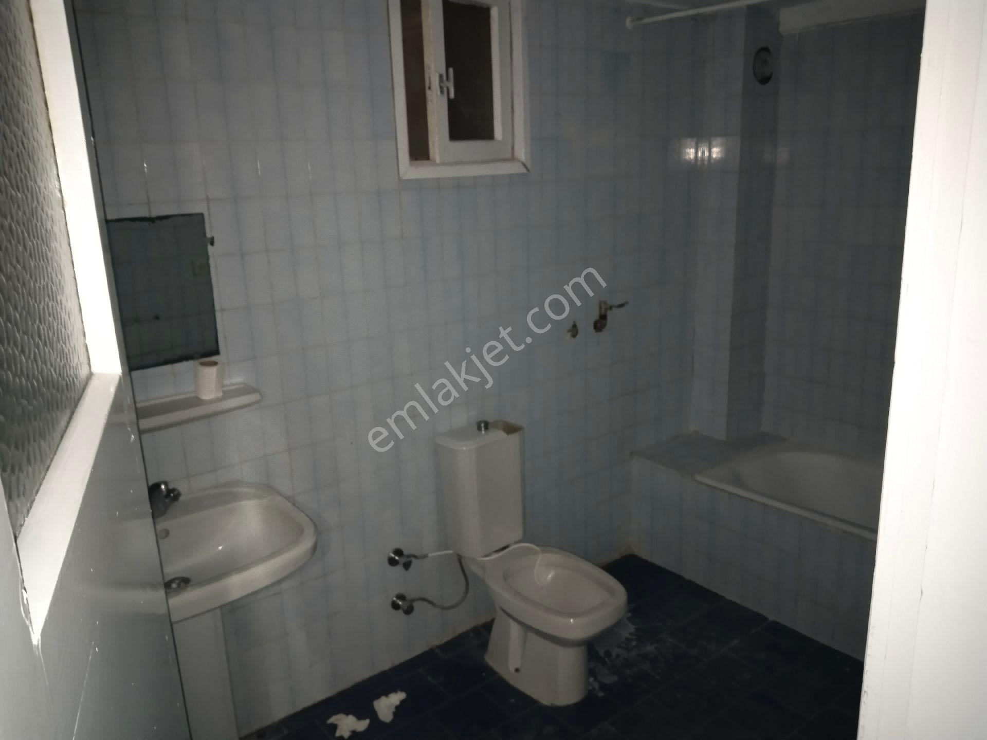 Bergama Zafer Mah Müstakil Tadında 4+1 Geniş Kiralık Daire - Görsel 19