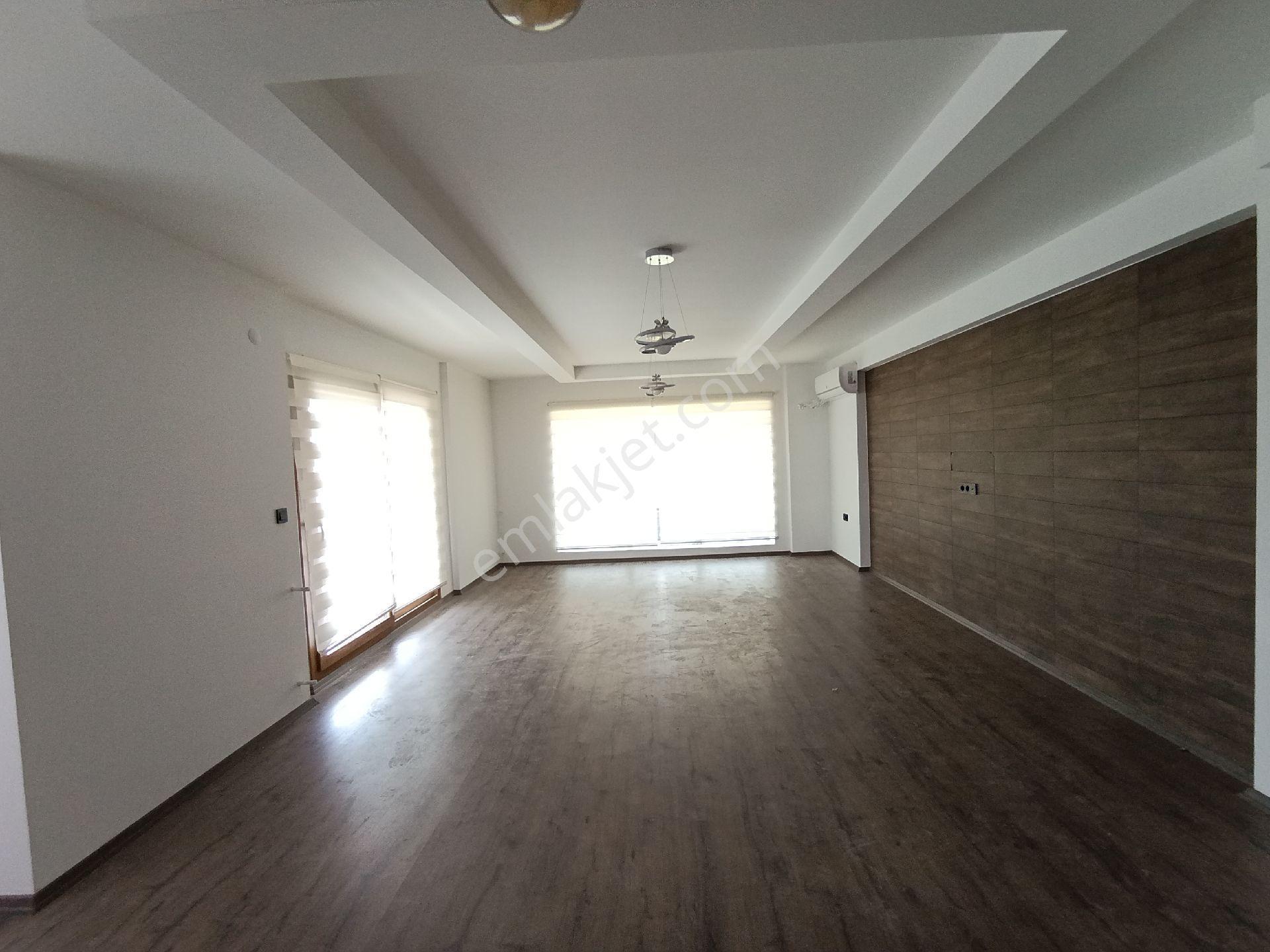 Kuşadası Değirmendere'de Yüzme Havuzlu Elit Site İçinde 3+1 Kiralık Daire - Görsel 25