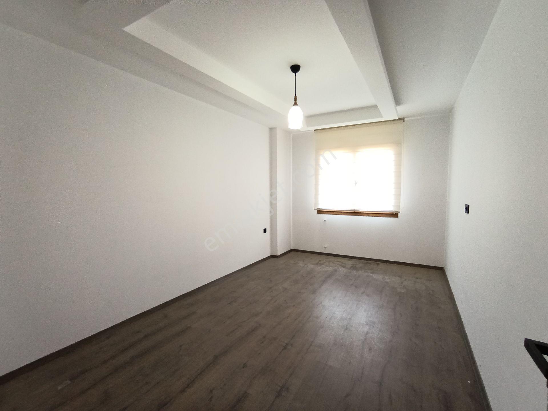 Kuşadası Değirmendere'de Yüzme Havuzlu Elit Site İçinde 3+1 Kiralık Daire - Görsel 10