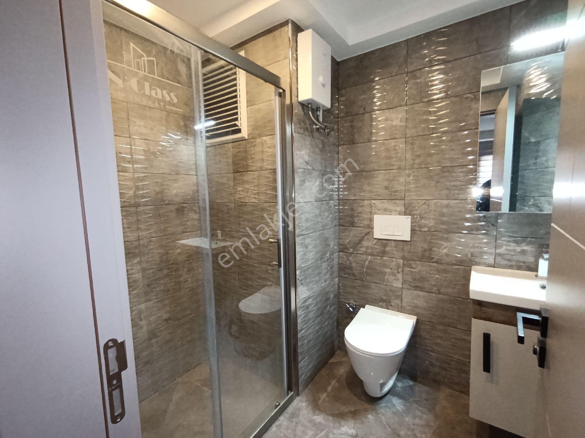 Kuşadası Değirmendere'de Yüzme Havuzlu Elit Site İçinde 3+1 Kiralık Daire - Görsel 15