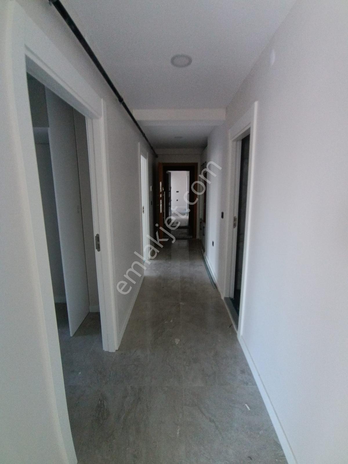 Kapalı Garajlı Yeni Yapı 4+1 Yerden Isıtma Gıyınme Odalı - Görsel 6