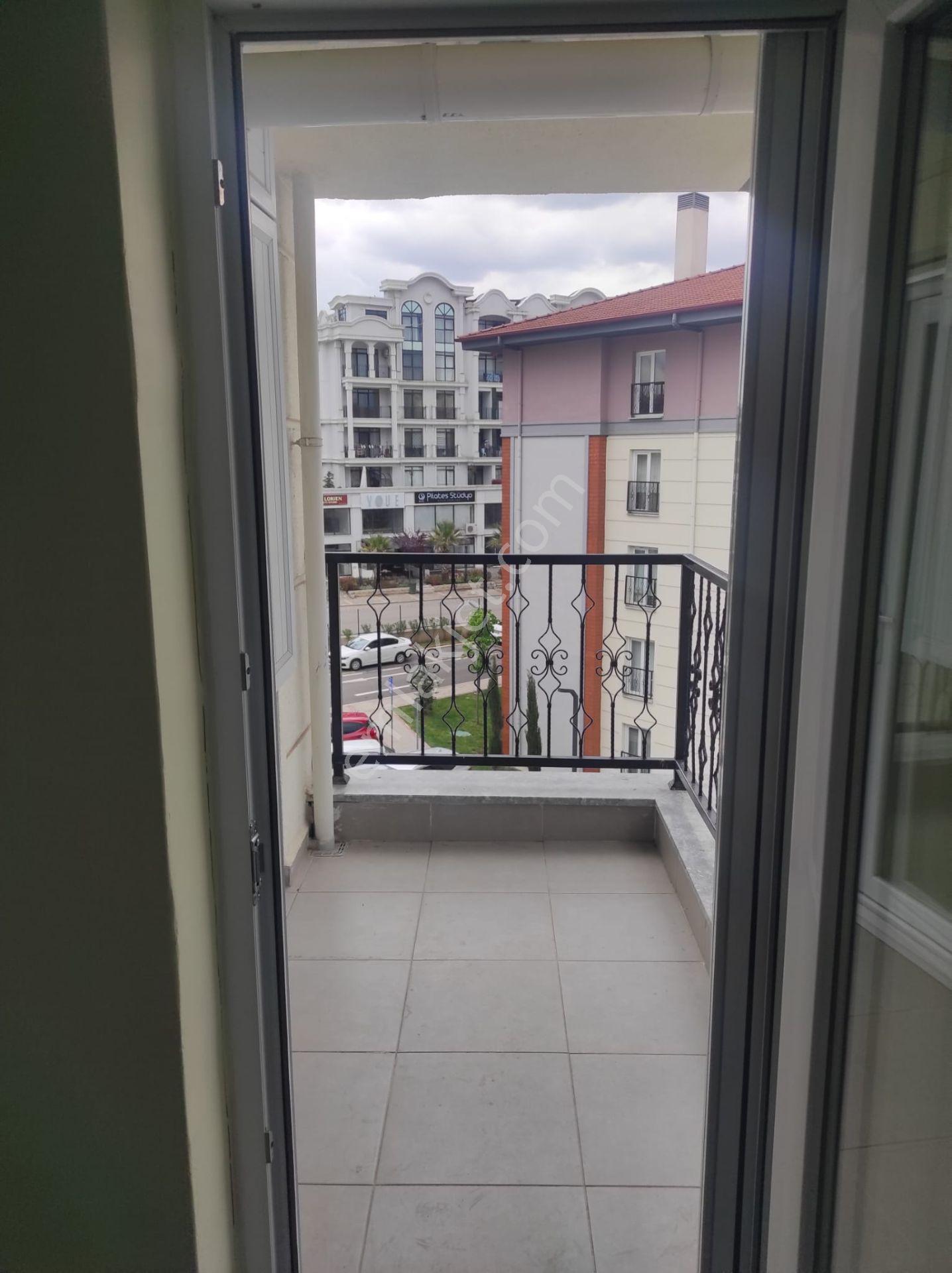 Turyap Kartepe Palastan Sağlık Kent Sitesinde Kiralık Daire - Görsel 18