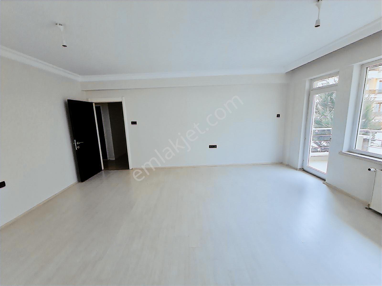 Sağlam Emlaktan Uydukent Selçukluda Kiralık Afjetli 4+1daire - Görsel 16