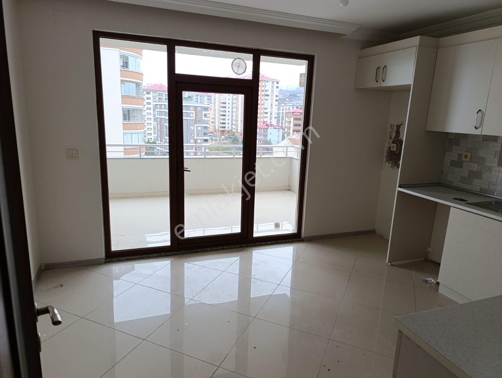 Vakfıkebir Merkezde 150 M2 3+1 Site İçinde Lüks Daire - Görsel 10