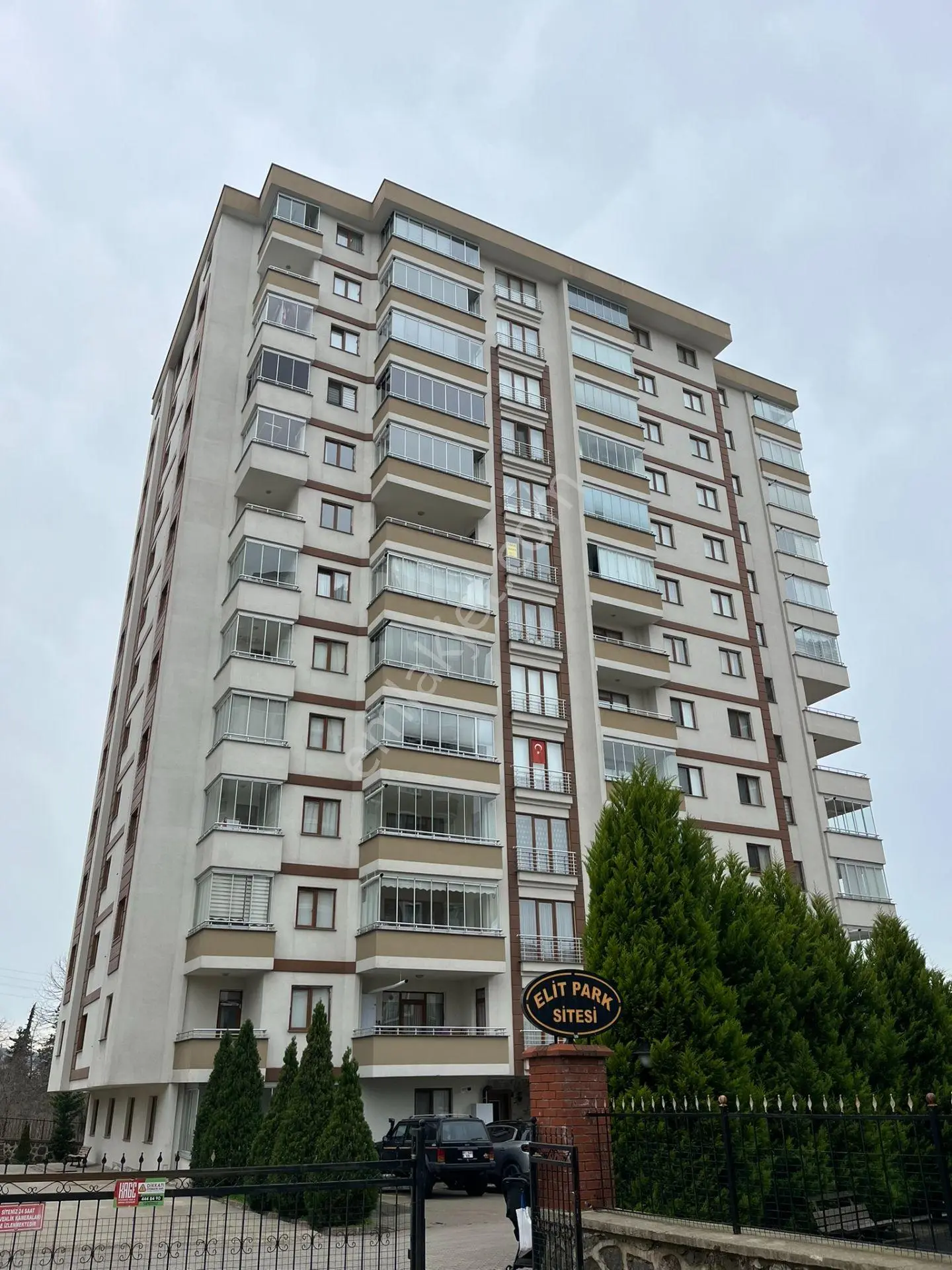 Vakfıkebir Merkezde 150 M2 3+1 Site İçinde Lüks Daire