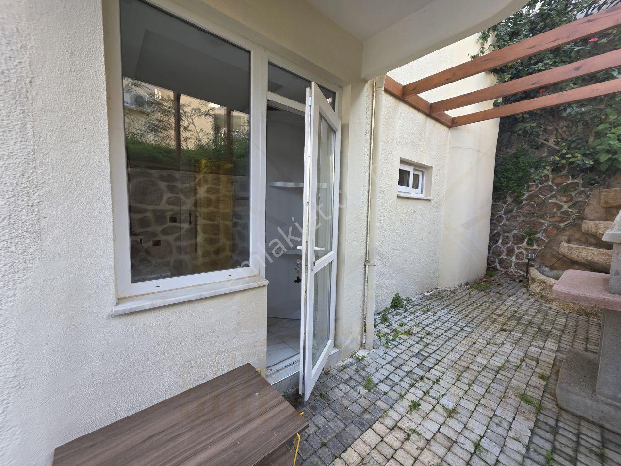 Alanya Çarşi Mahallesin’de Özel Bahçeli Geniş 1+1 Satılık Daire - Görsel 22