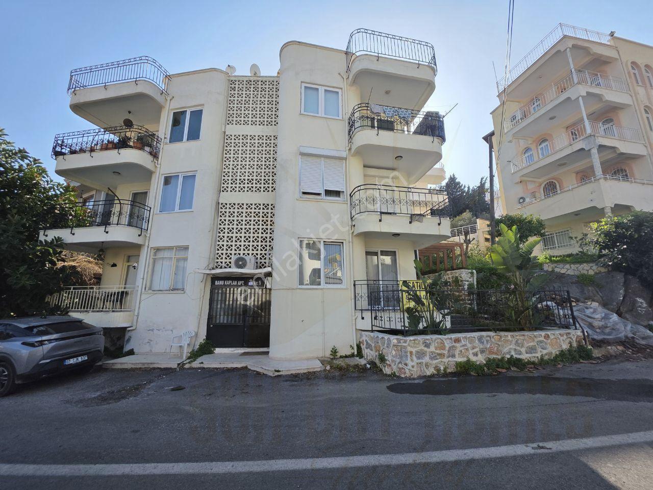 Alanya Çarşi Mahallesin’de Özel Bahçeli Geniş 1+1 Satılık Daire