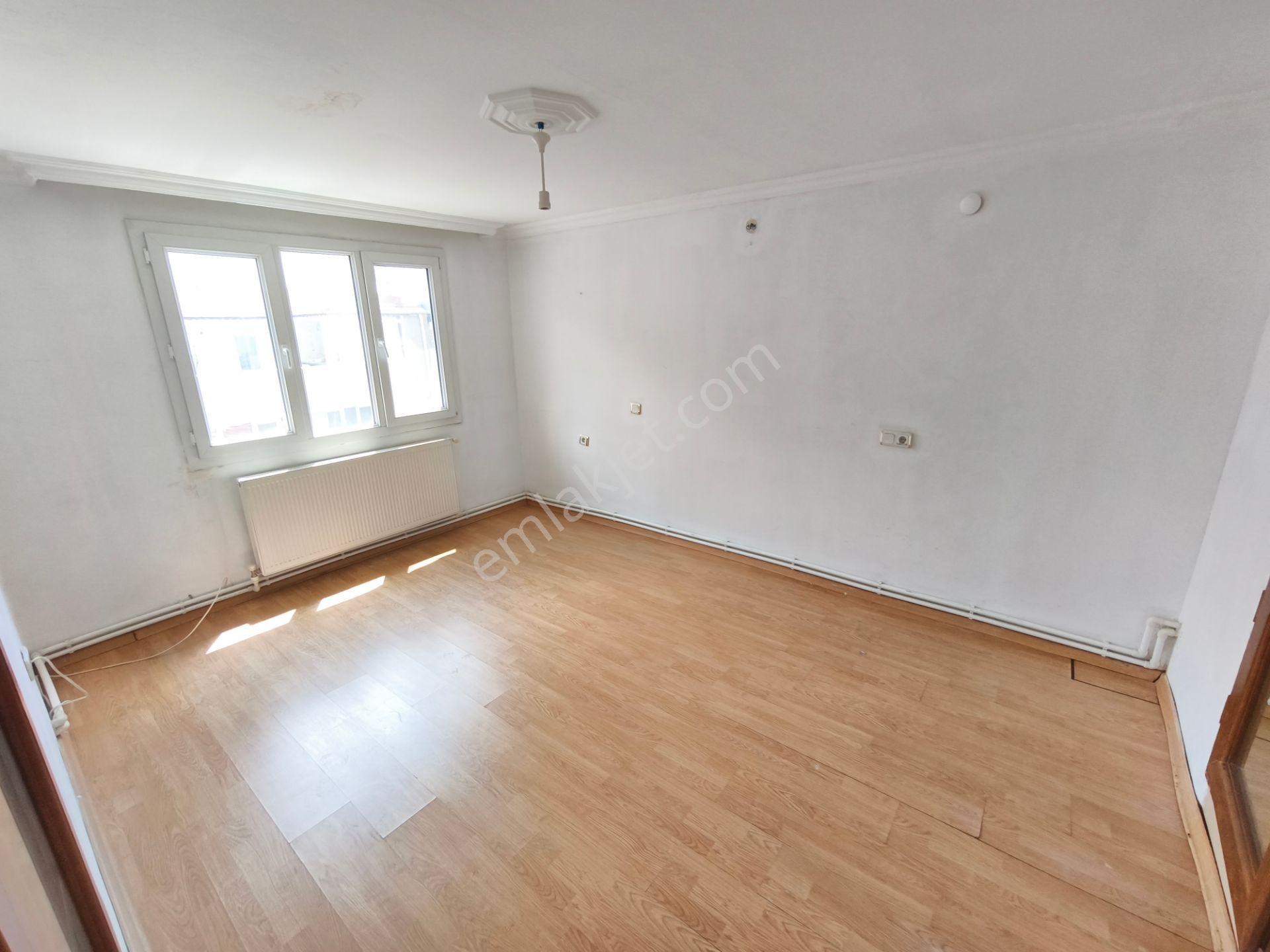 Sarnıç Hürriyet Mahallesi Kapalı Teraslı Geniş Kiralık 2+1 Daire - Görsel 24