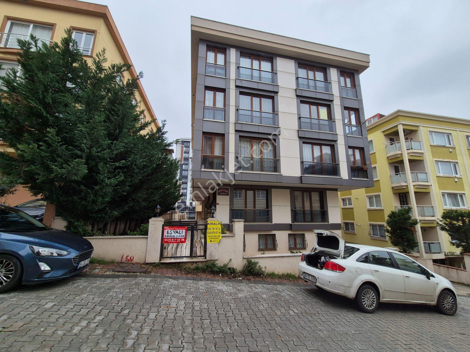 Ataşehir İnönü'de, Faturalar Dahil Adalar Manzaralı 1+1 Eşyalı Çatı - Görsel 32
