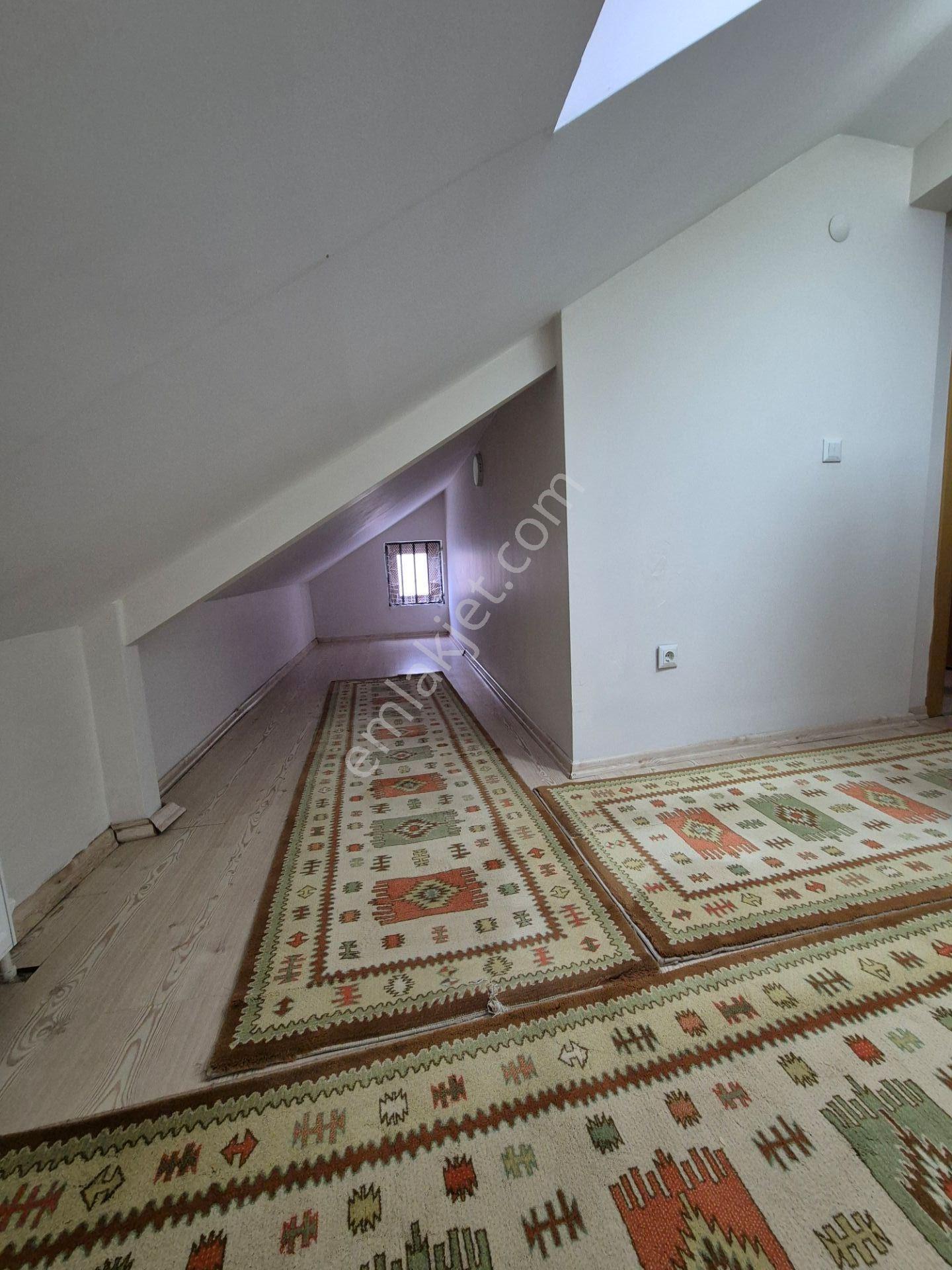 Ataşehir İnönü'de, Faturalar Dahil Adalar Manzaralı 1+1 Eşyalı Çatı - Görsel 21