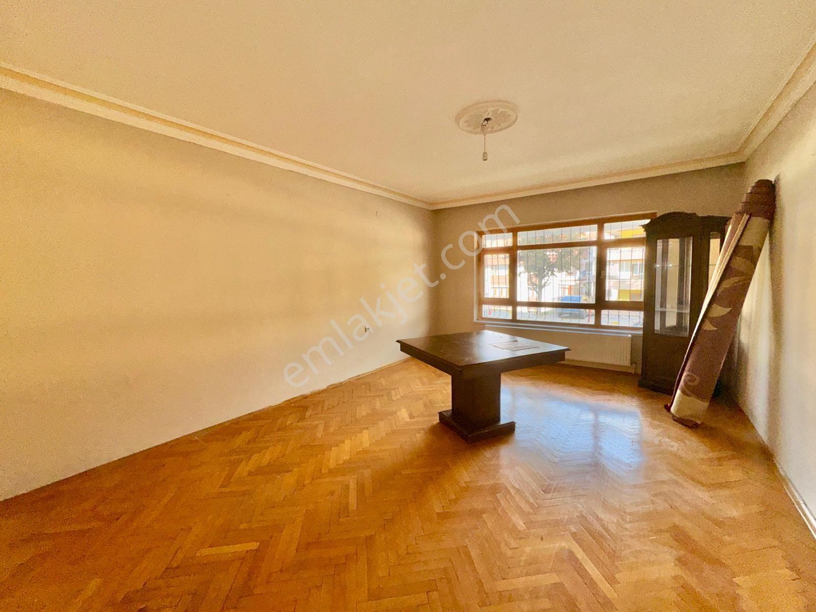 Bağlarbaşı'nda Kiralık 3+1 Daire - Görsel 27