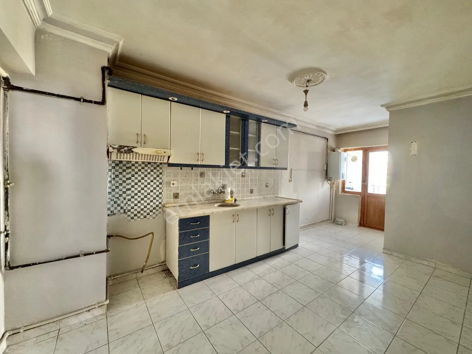 Bağlarbaşı'nda Kiralık 3+1 Daire - Görsel 32