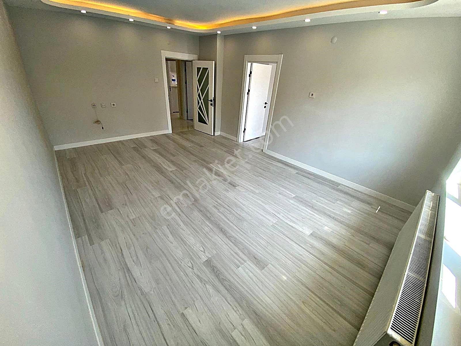 Akşemsettin Mahallesin'de Ön Cephe Lüx Yapılı 3+1 Daire - Görsel 26