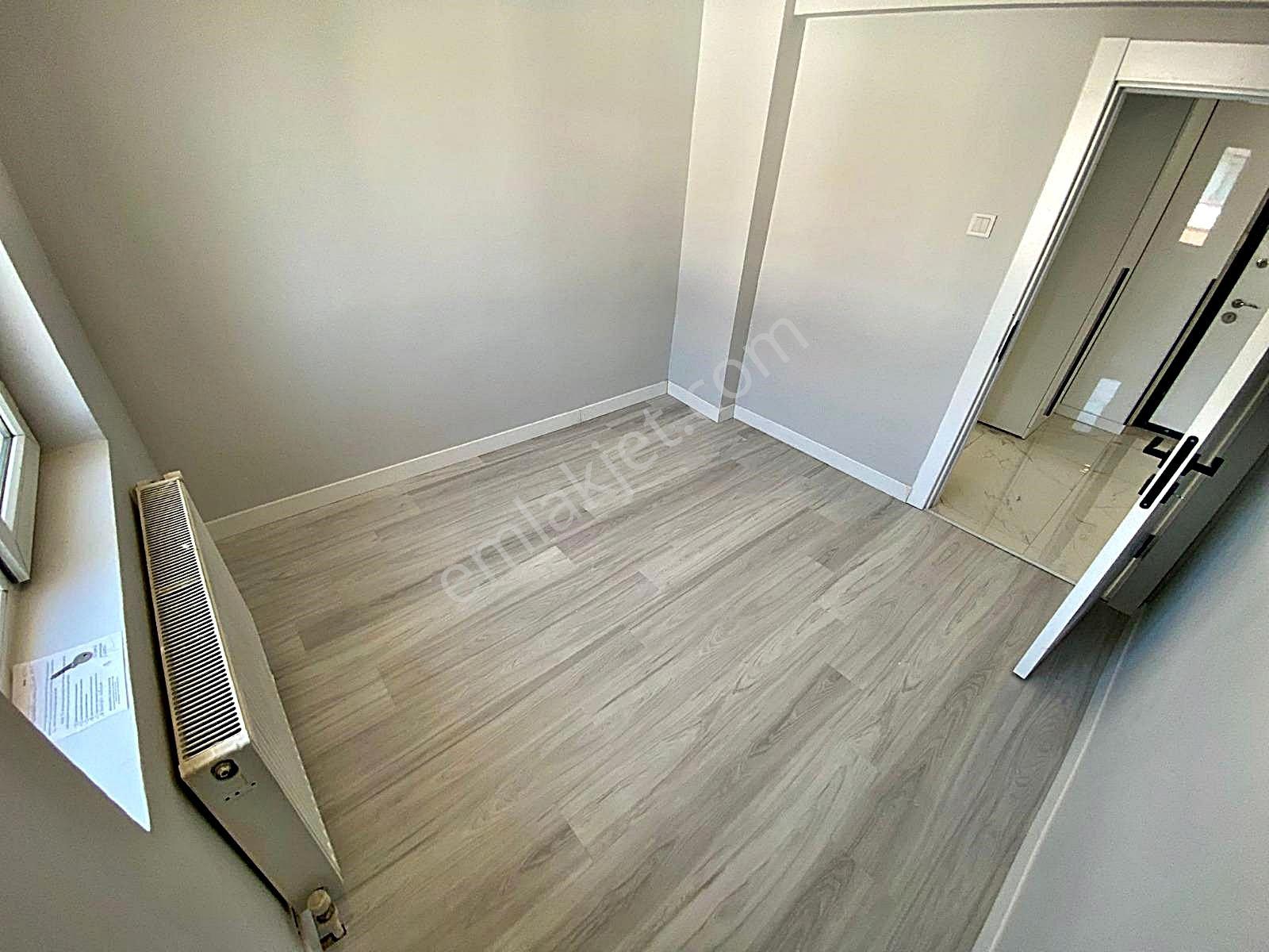 Akşemsettin Mahallesin'de Ön Cephe Lüx Yapılı 3+1 Daire - Görsel 18