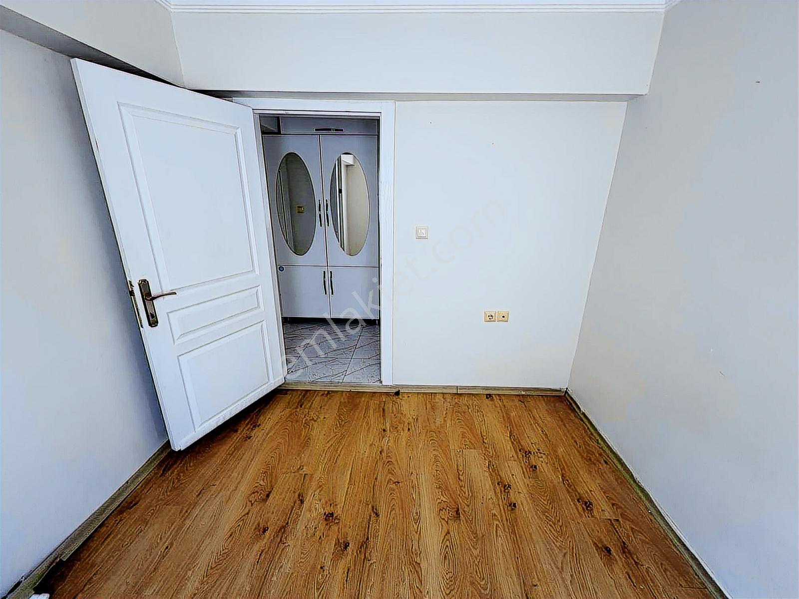 İstasyon Mahallesinde 5+1 Teraslı Satılık Daire - Görsel 5