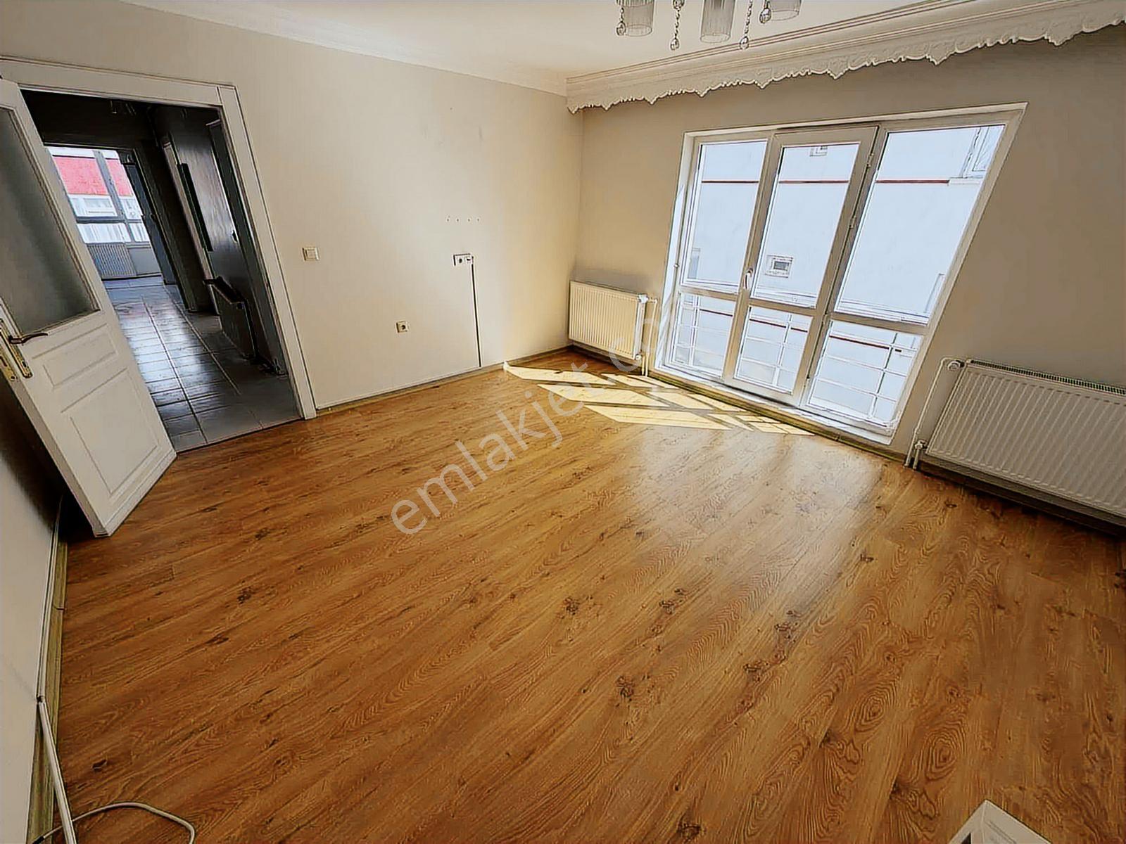 İstasyon Mahallesinde 5+1 Teraslı Satılık Daire - Görsel 32