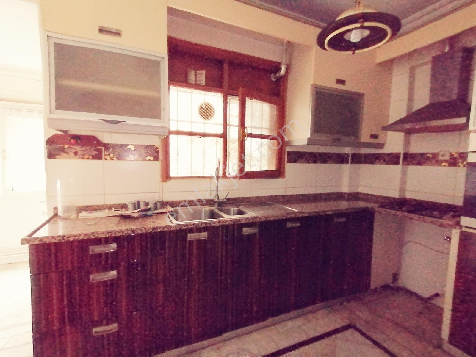 Yeşilköy Eski Havaalanı Cd. Üzeri Sitede Bahçe Çıkışlı 130m2 3+1 - Görsel 10