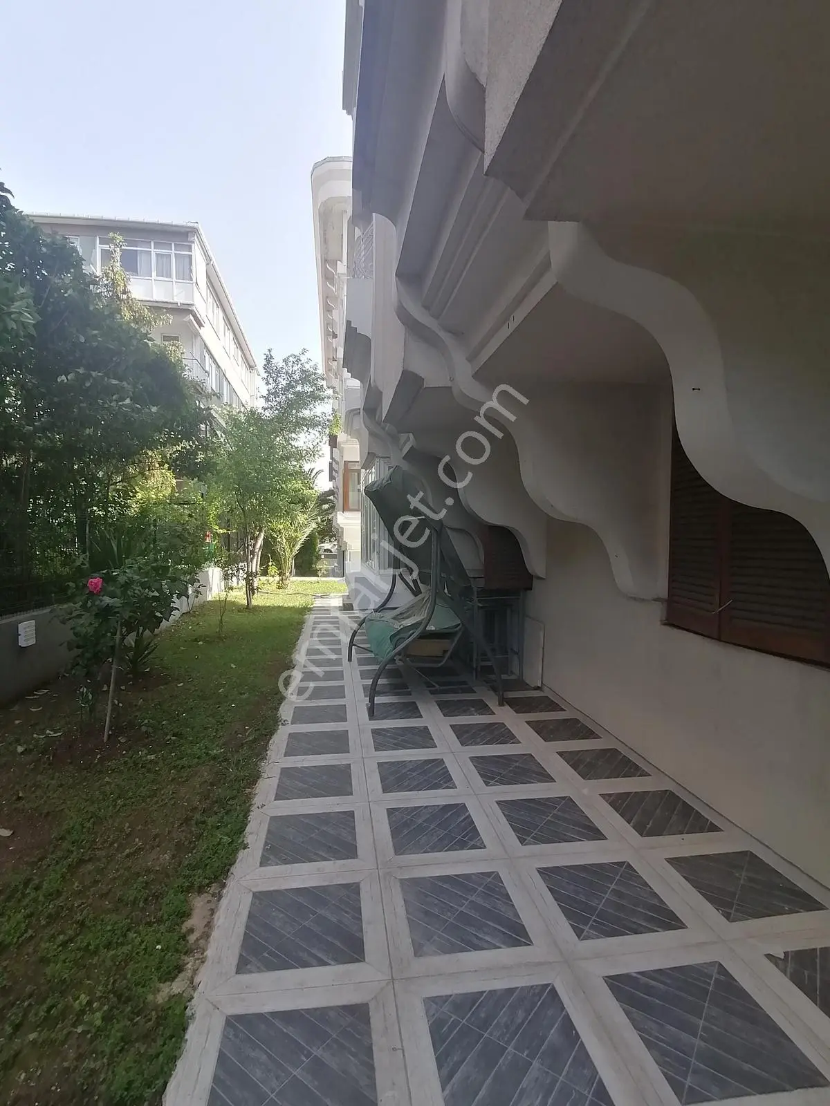 Yeşilköy Eski Havaalanı Cd. Üzeri Sitede Bahçe Çıkışlı 130m2 3+1 - Görsel 3