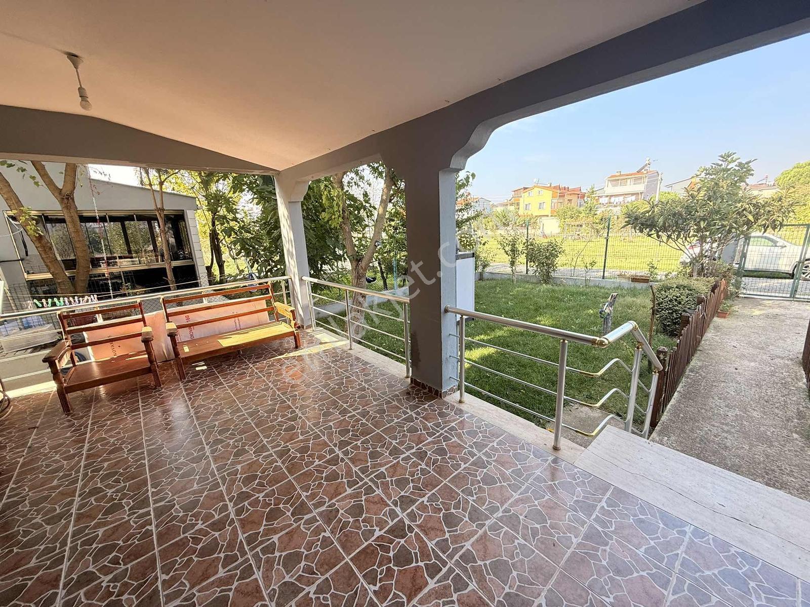 Gül Tatardan Yeniçiftlik'te 353m2 Arsa Üzerinde Tripleks Villa - Görsel 12